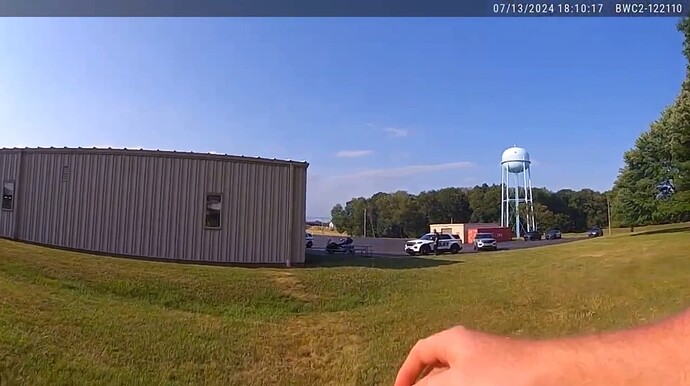 Two sets of light in window as Boost guy runs to see crooks