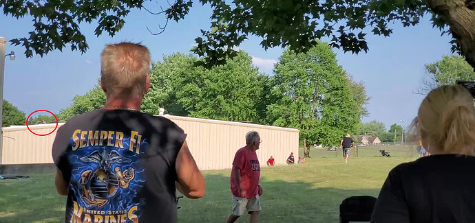 Crooks seconds before getting shot