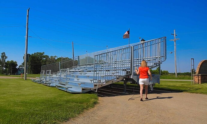 Bleachers-Set up